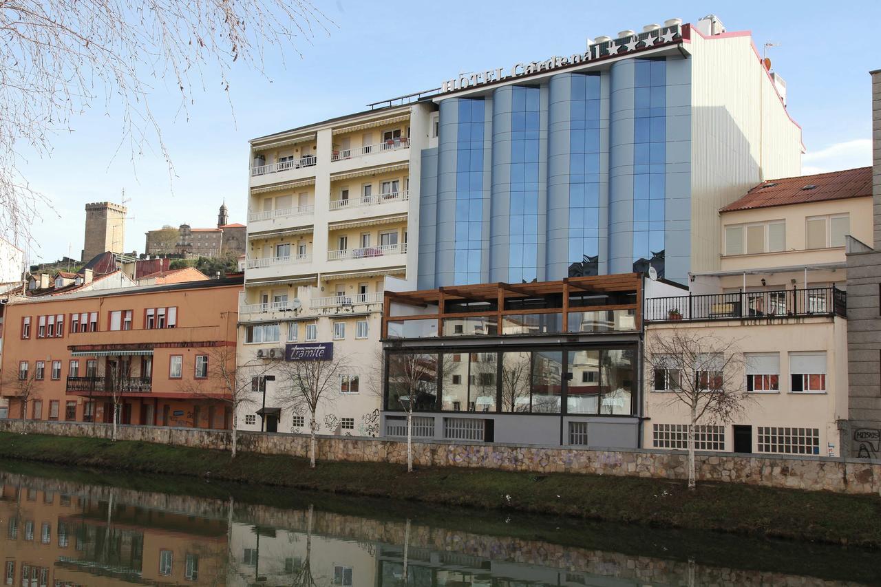 מונפורט דה למוס Hotel Cardenal מראה חיצוני תמונה