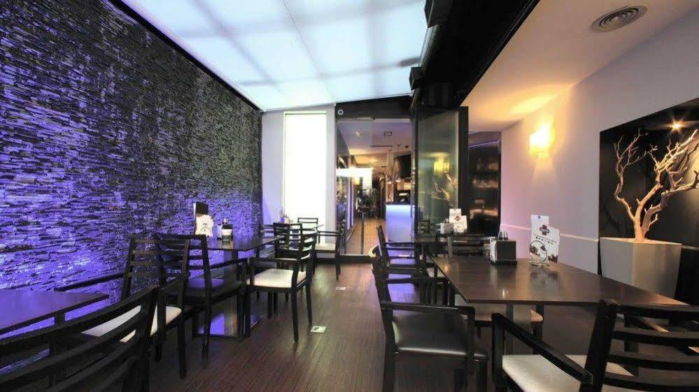 מונפורט דה למוס Hotel Cardenal מראה חיצוני תמונה