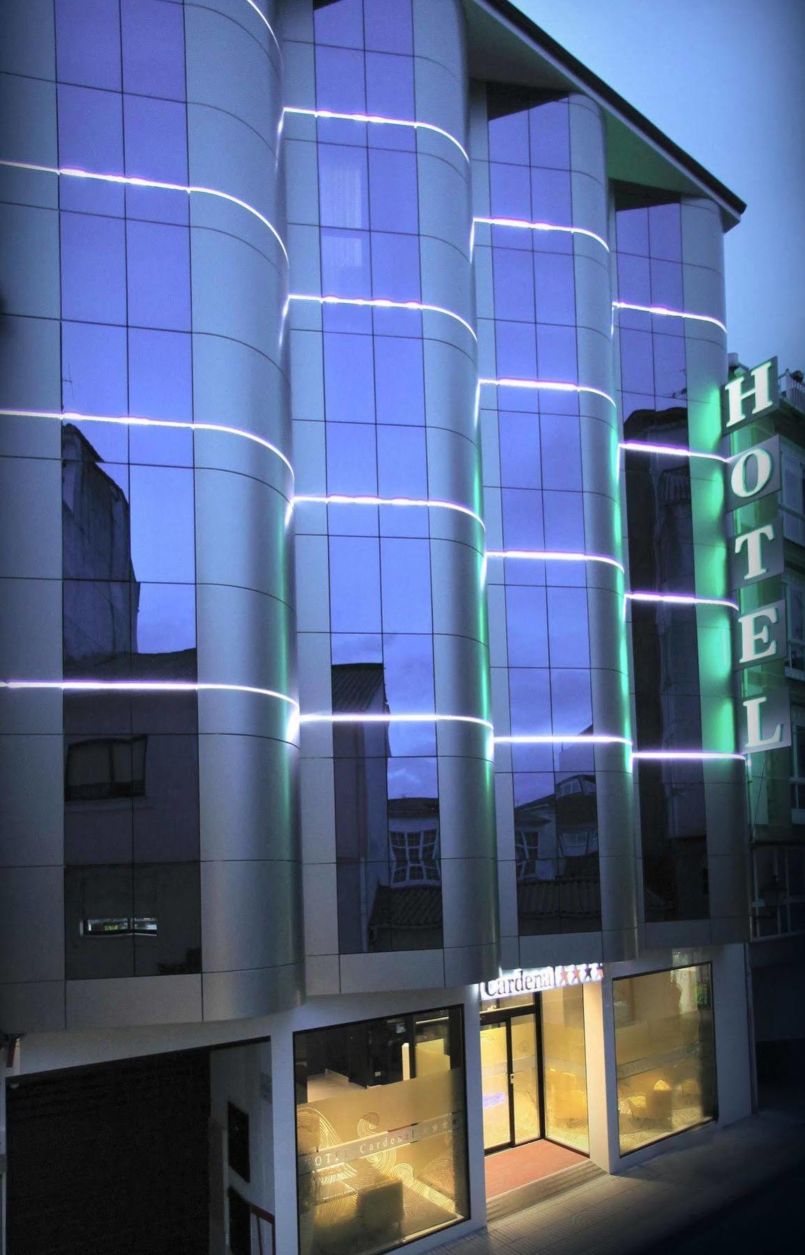 מונפורט דה למוס Hotel Cardenal מראה חיצוני תמונה